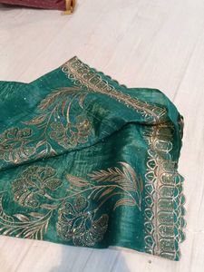 Elegant Green Saree(Minor Issue)