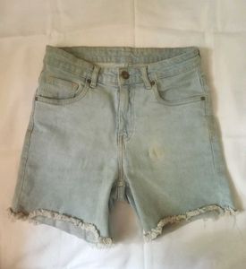 Urbanic Top And Roadster Short Jeans