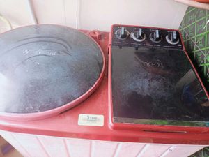 Red &amp; White Portable Washing Machine