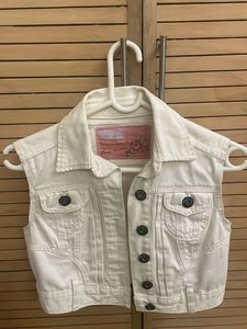White denim Jacket, Sleeveless, Size 8