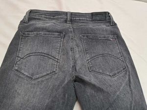 PREMIUM BRAND&#39;S TOMMY New Slim Fit Grey Denim Jean