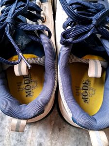 Mode By Red Tape Shoes