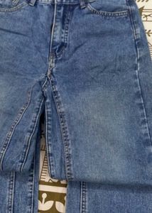 Urbanic - Casual Blue Jeans