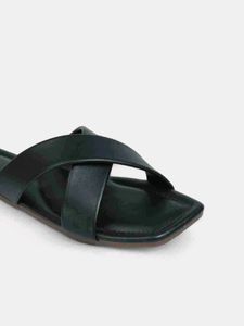 Black Sandles