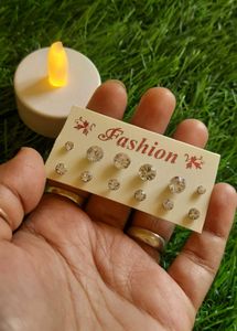 6 Pairs Of Beautiful Studs✨️