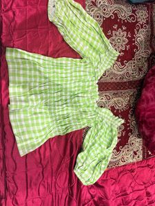 Green Gingham Puff Sleeve Top