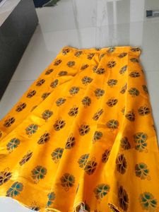 Floral Print Midi Skirt