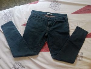 LEVI's Dark Wash SKINNY Jeans,Size-30