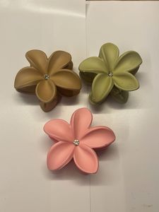 3 Flower Hair Claw Clips