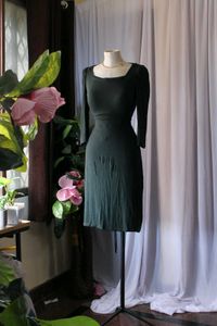 Elegant Green Tie Back Midi Dress