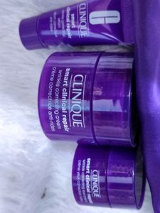 Luxe Clinique Wrinkle Repair Skincare Kit