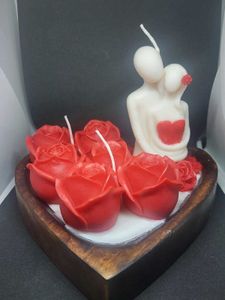 Romantic Rose Heart Candle