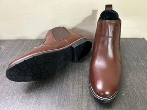 MEN&#39;S LEATHER BOOTS