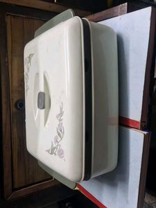 Casseroles are insulated serving dishes used to ke