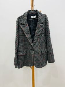 Checked Blazer - Stylish & Chic