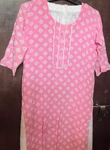 Pink Kurti with White Pant🌸