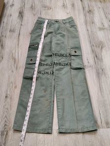 Ma2188 Sabrin cargo bootcut jeans waist 22 inches