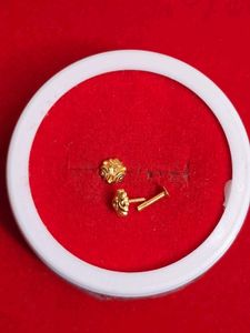 Beautiful New Flower Desine Studs 👌