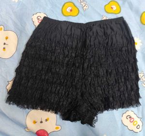 Black Lace Pinteresty Viral Shorts