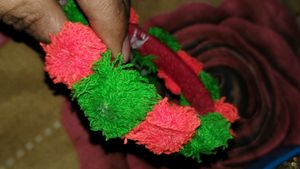 Braslet Handmade Flower Design
