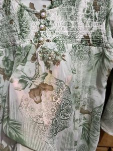 SALE - Floral Print Top