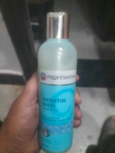 Godrej Kertin Rich Shampoo