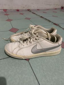 nike sneaker