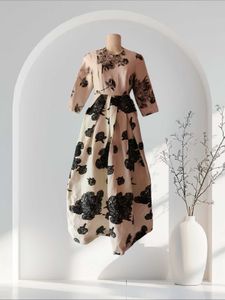 🌸 Exclusive Floral Midi Dress