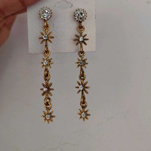 Beautiful pair of golden earrings