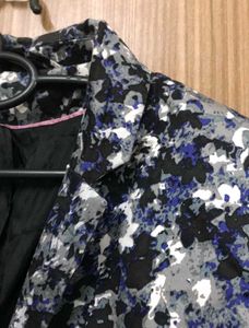 Blue and black hues blazer