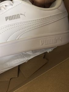 Puma- Puma Smashic Unisex White Sneakers(uk 7)