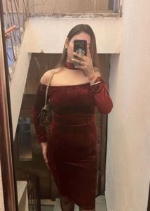 Burgundy Velvet Bodycon Dress