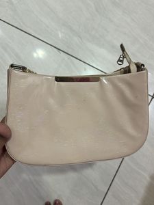 Chic Shoulder Bag with Chain Detail