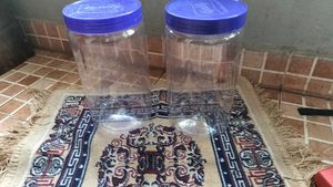 Set Of Plastic Container 1kg