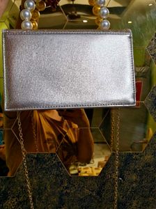 Price Drop !! Sling Clutch 🌟