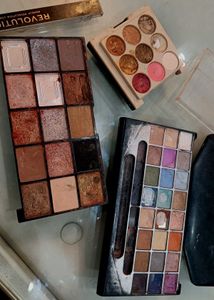 Makeup Bundle: Revolution Palette &amp; More!
