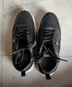 Stylish Black Chunky Women Sneakers