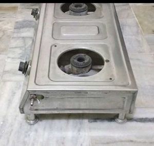 Automatic stainless steel gas stove.
