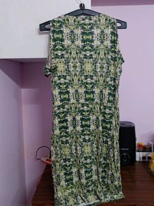 Fancy Gown For Sale In Very Good Condition