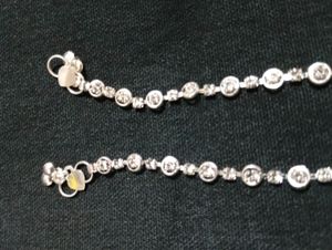 2 Anklet