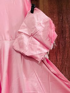 A Stunnig Pink Gown💗