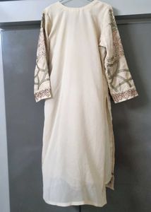Elegant Embroidered Kurta set