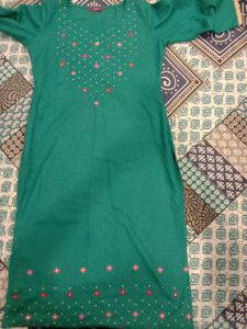 Libas Wonen Kurta,earrings Set