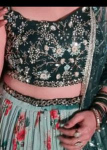 Women Lehenga Choli With Dupatta