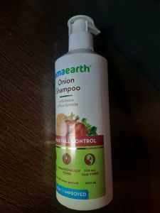Mamaearth Onion Shampoo