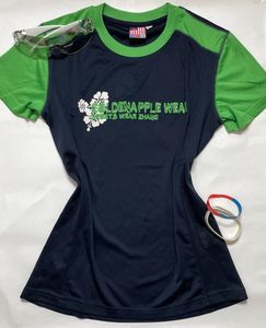 raglan y2k baby tee 🍀