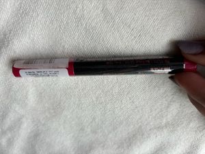 Faces Canada New Lip Crayon  DASH OF PINK