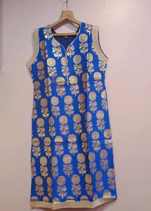 Blue &amp; Gold Floral Print Kurti