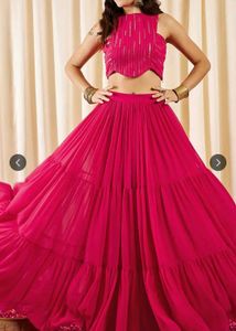Inddus Embellished sleeveless crop top with skirts