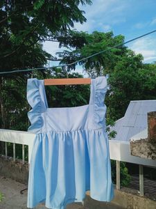 Ruffle Top 🎀